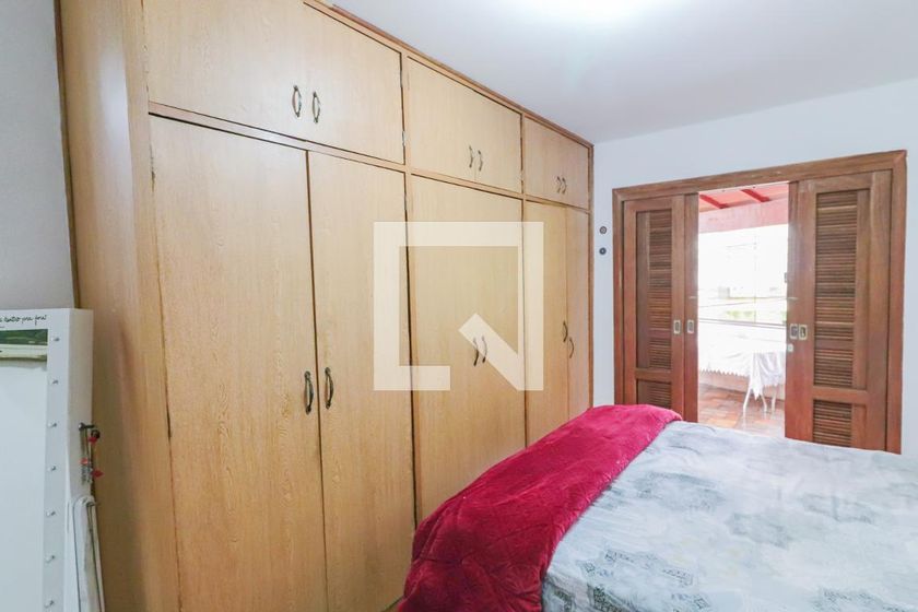 Casa, 3 quartos, 225 m² - Foto 27
