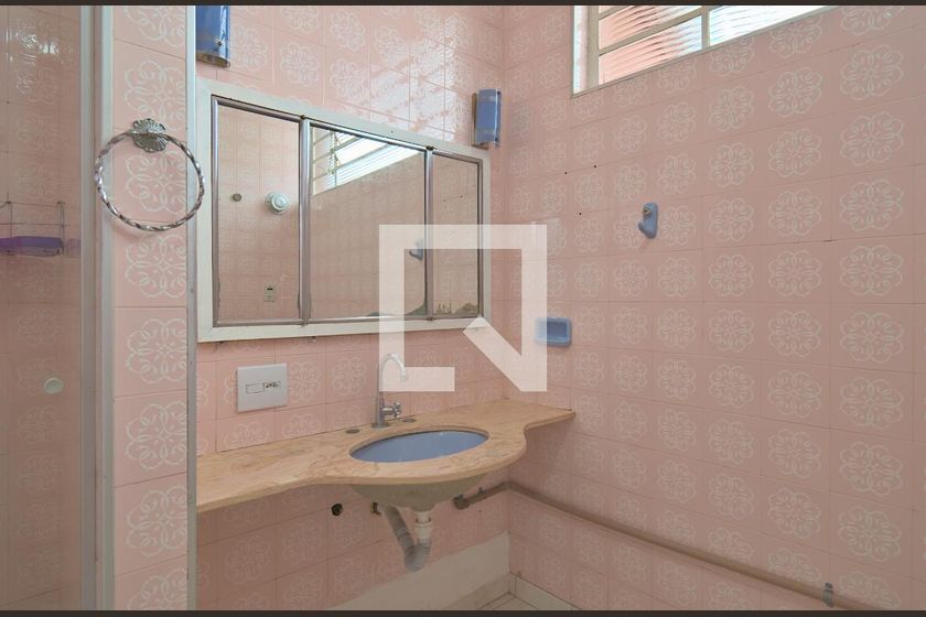 Casa à Venda - Bosque, 6 Quartos,  260 m2 em , Campinas - sp | SoloBR