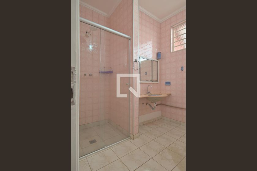 Casa à Venda - Bosque, 6 Quartos,  260 m2 em , Campinas - sp | SoloBR