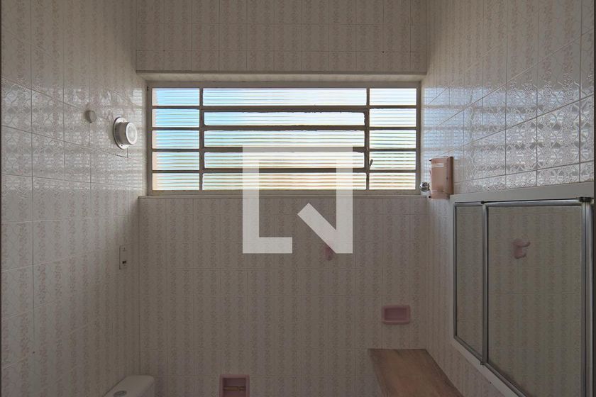 Casa à Venda - Bosque, 6 Quartos,  260 m2 em , Campinas - sp | SoloBR