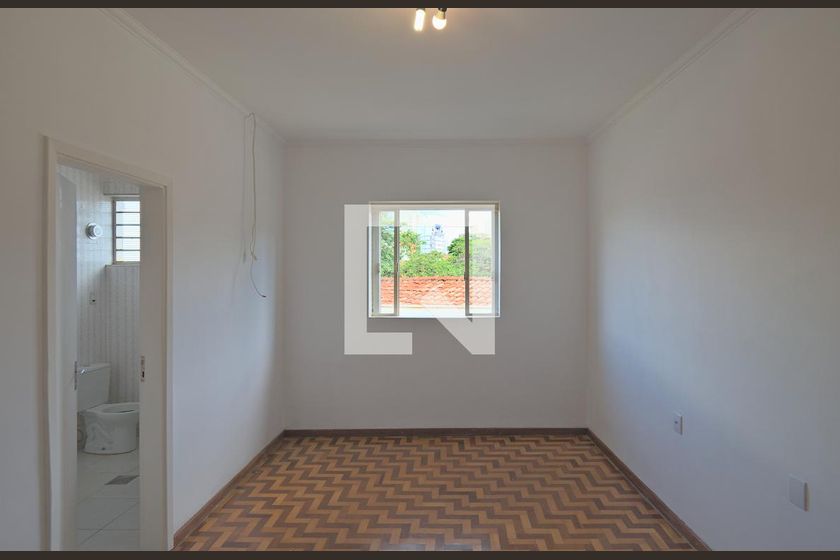 Casa à Venda - Bosque, 6 Quartos,  260 m2 em , Campinas - sp | SoloBR