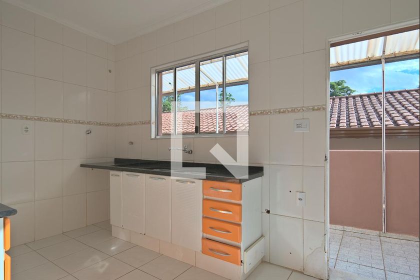 Casa à Venda - Bosque, 6 Quartos,  260 m2 em , Campinas - sp | SoloBR