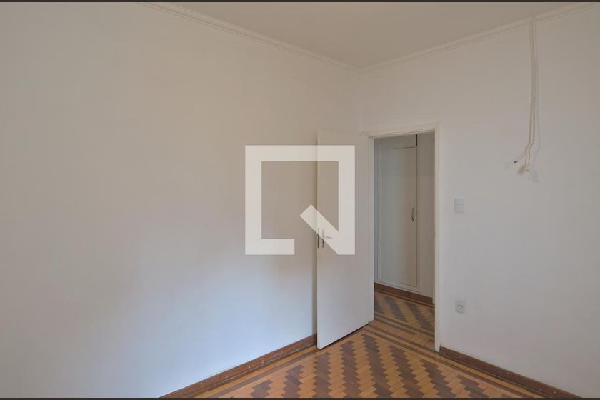 Casa à Venda - Bosque, 6 Quartos,  260 m2 em , Campinas - sp | SoloBR
