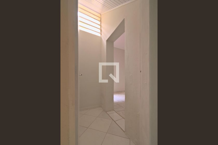 Casa à Venda - Bosque, 6 Quartos,  260 m2 em , Campinas - sp | SoloBR