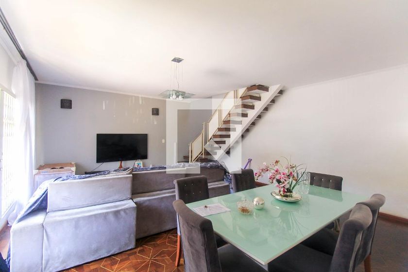 Casa, 3 quartos, 219 m² - Foto 2