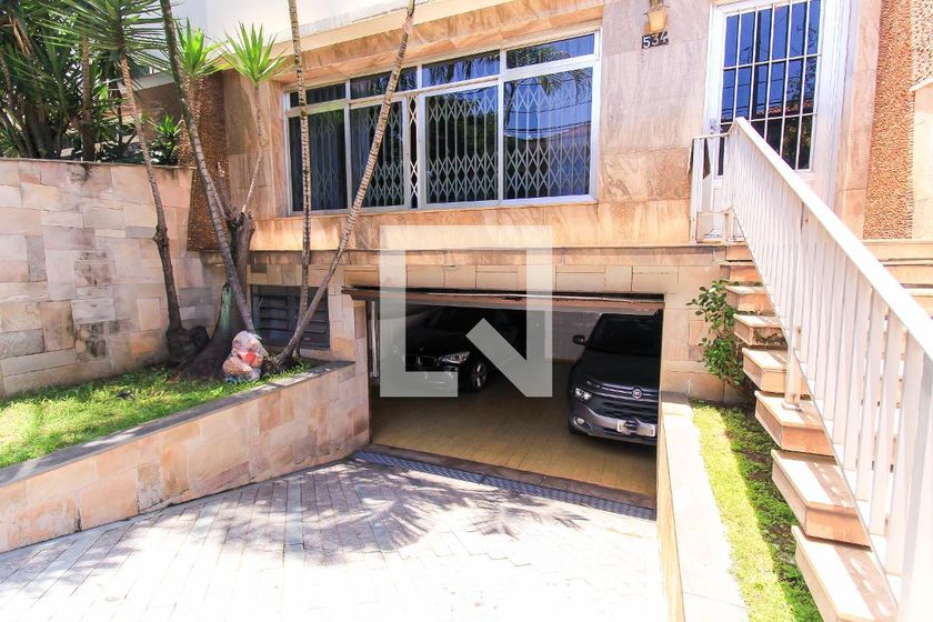 Casa, 3 quartos, 219 m² - Foto 56