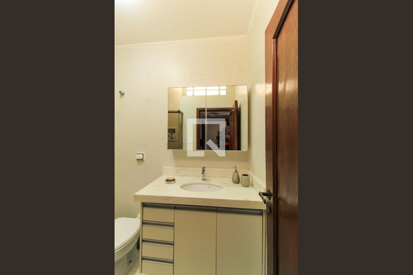 Casa, 3 quartos, 219 m² - Foto 28