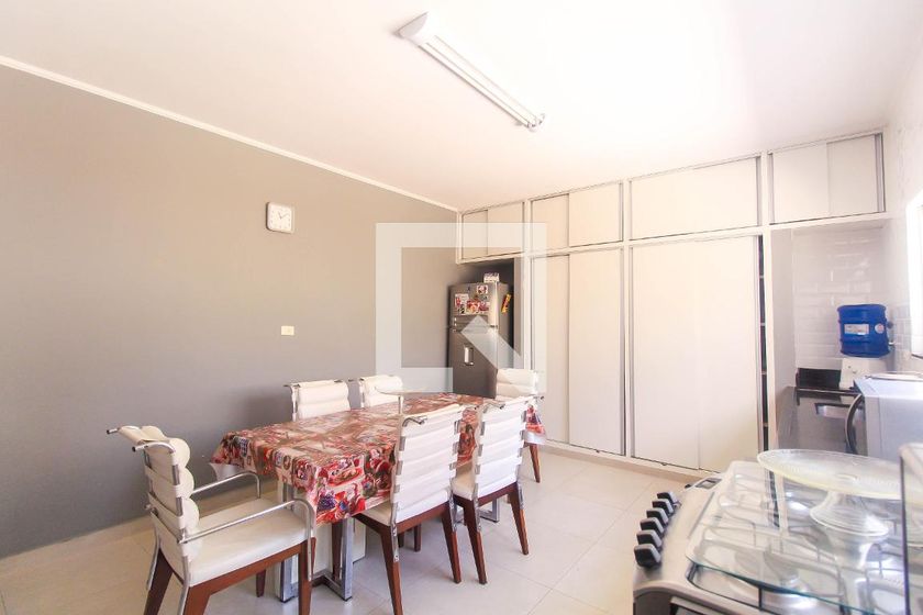 Casa, 3 quartos, 219 m² - Foto 38