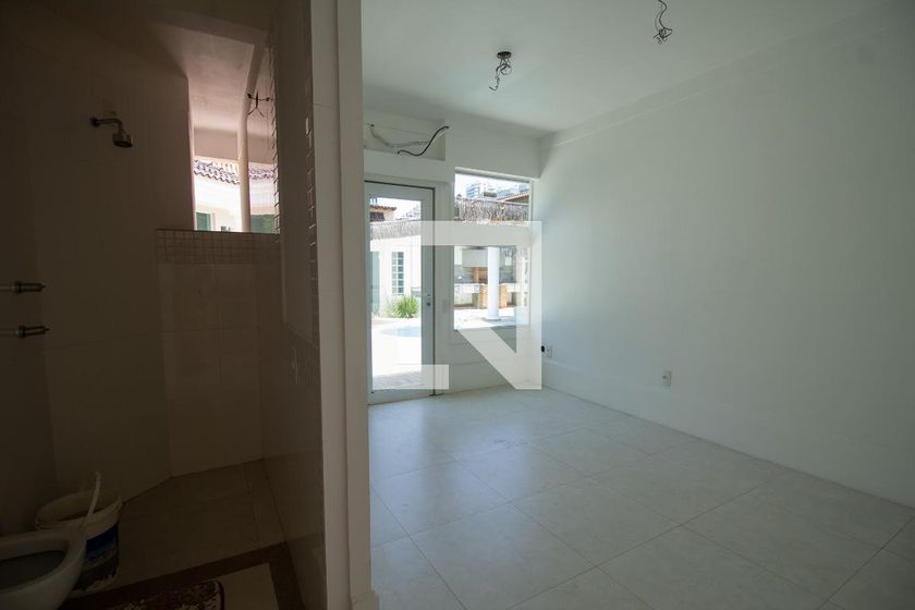 Casa, 6 quartos, 380 m² - Foto 21