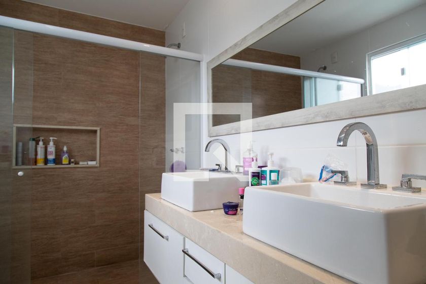 Casa, 3 quartos, 270 m² - Foto 34