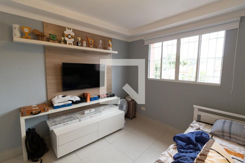Casa, 1 quarto, 250 m² - Foto 1
