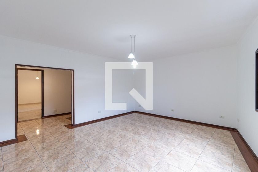 Casa, 4 quartos, 247 m² - Foto 2