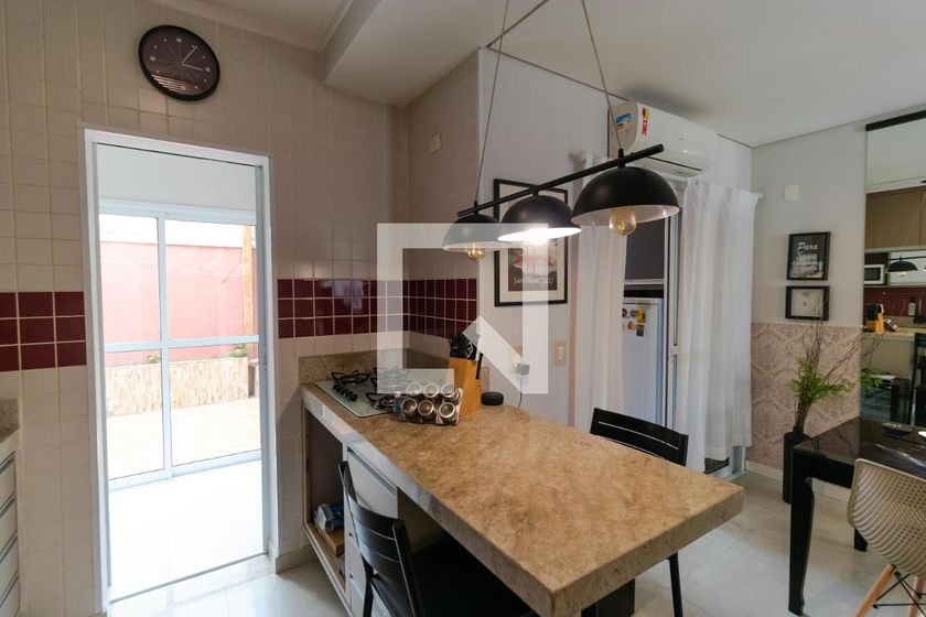 Casa à Venda - Mansões Santo Antônio, 3 Quartos,  100 m2 em , Campinas - sp | SoloBR