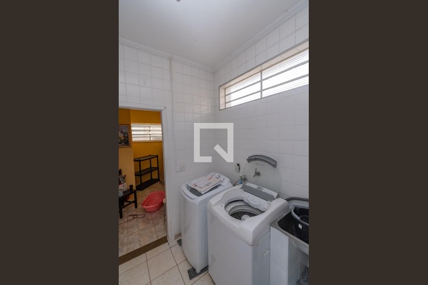 Casa à Venda - Jardim Chapadão, 4 Quartos,  250 m2 em , Campinas - sp | SoloBR