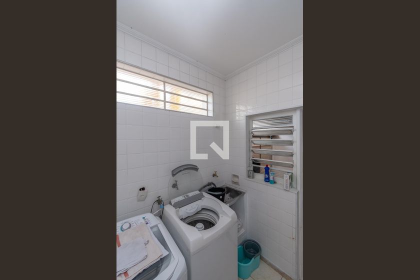 Casa à Venda - Jardim Chapadão, 4 Quartos,  250 m2 em , Campinas - sp | SoloBR