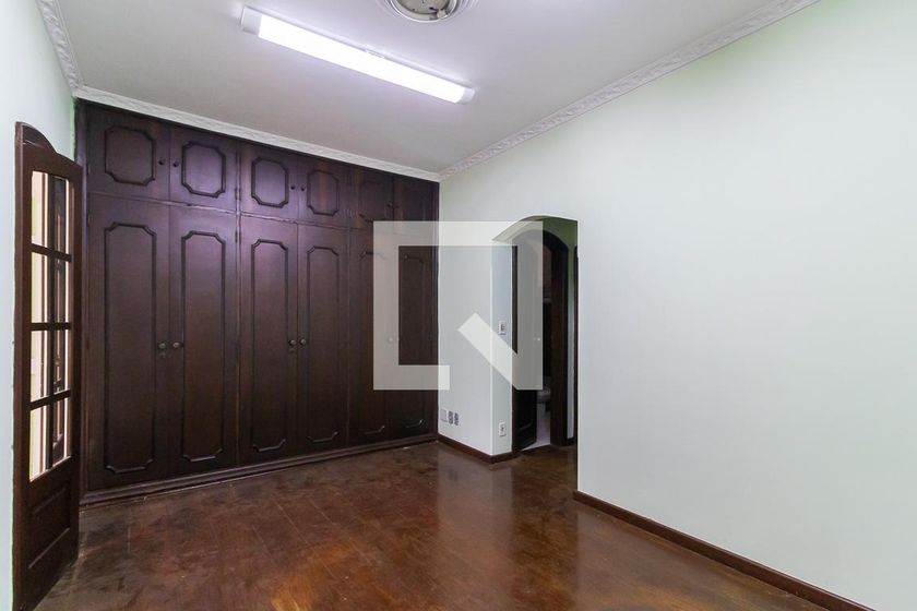 Casa à Venda - Barão Geraldo - Centro, 4 Quartos,  250 m2 em , Campinas - sp | SoloBR