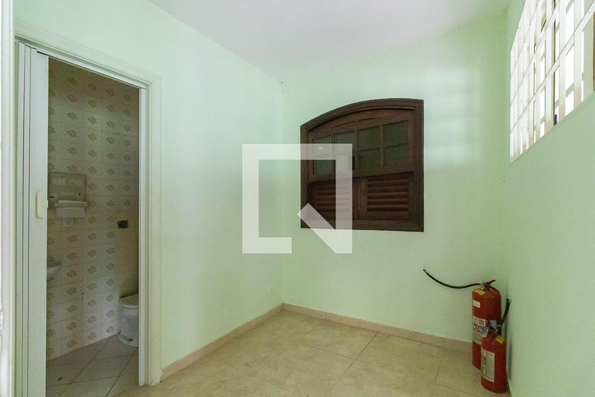 Casa à Venda - Barão Geraldo - Centro, 4 Quartos,  250 m2 em , Campinas - sp | SoloBR