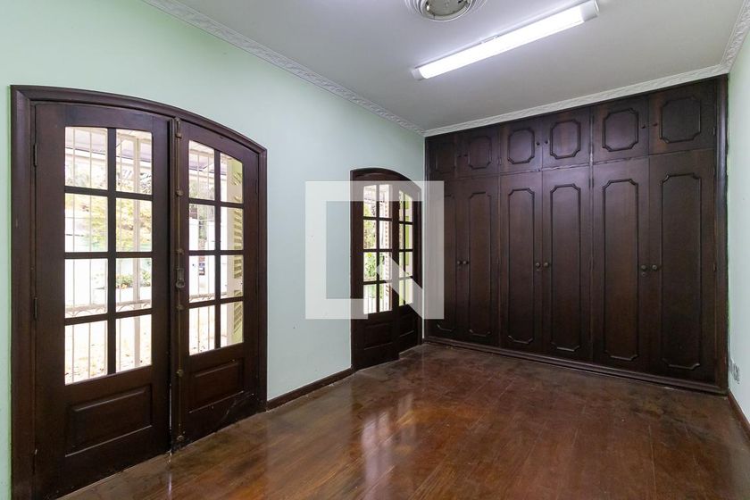 Casa à Venda - Barão Geraldo - Centro, 4 Quartos,  250 m2 em , Campinas - sp | SoloBR