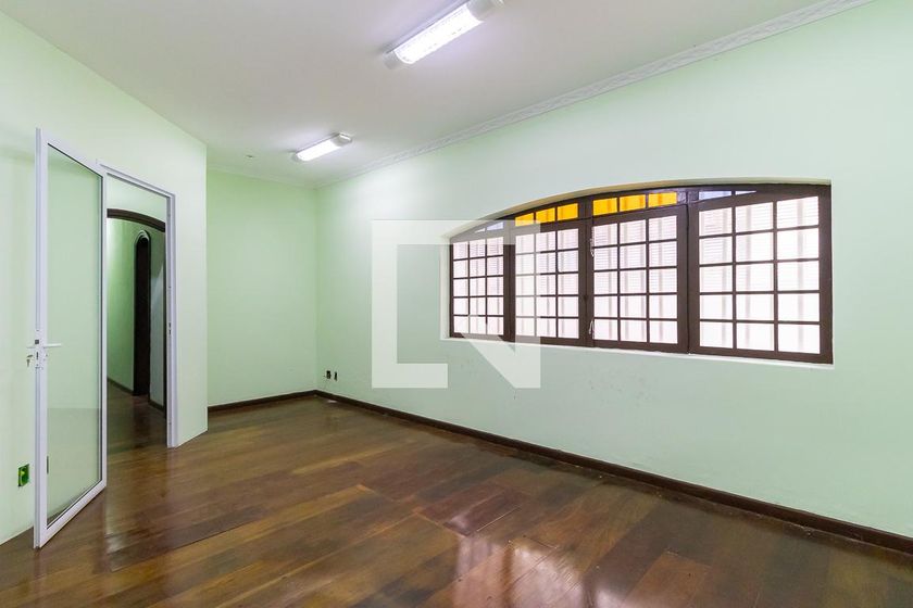 Casa à Venda - Barão Geraldo - Centro, 4 Quartos,  250 m2 em , Campinas - sp | SoloBR