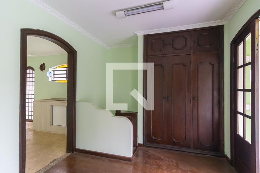 Casa à Venda - Barão Geraldo - Centro, 4 Quartos,  250 m2 em , Campinas - sp | SoloBR