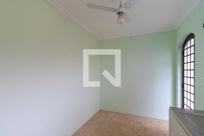 Casa à Venda - Barão Geraldo - Centro, 4 Quartos,  250 m2 em , Campinas - sp | SoloBR