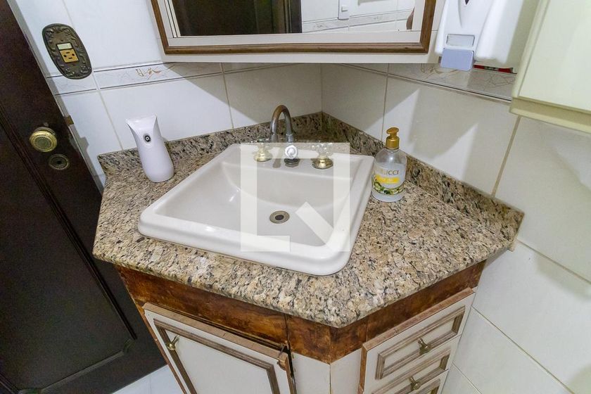 Casa à Venda - Barão Geraldo - Centro, 4 Quartos,  250 m2 em , Campinas - sp | SoloBR
