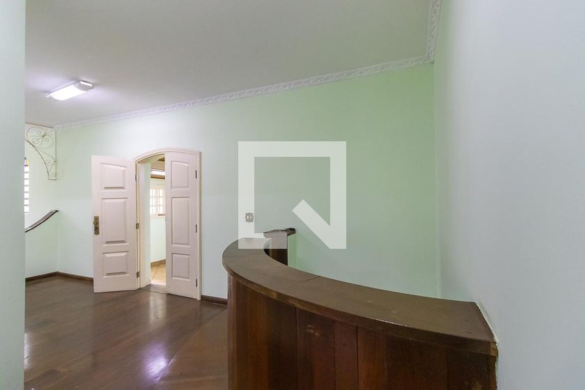 Casa à Venda - Barão Geraldo - Centro, 4 Quartos,  250 m2 em , Campinas - sp | SoloBR