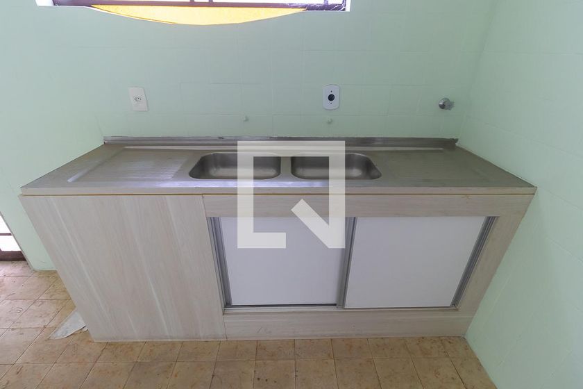 Casa à Venda - Barão Geraldo - Centro, 4 Quartos,  250 m2 em , Campinas - sp | SoloBR