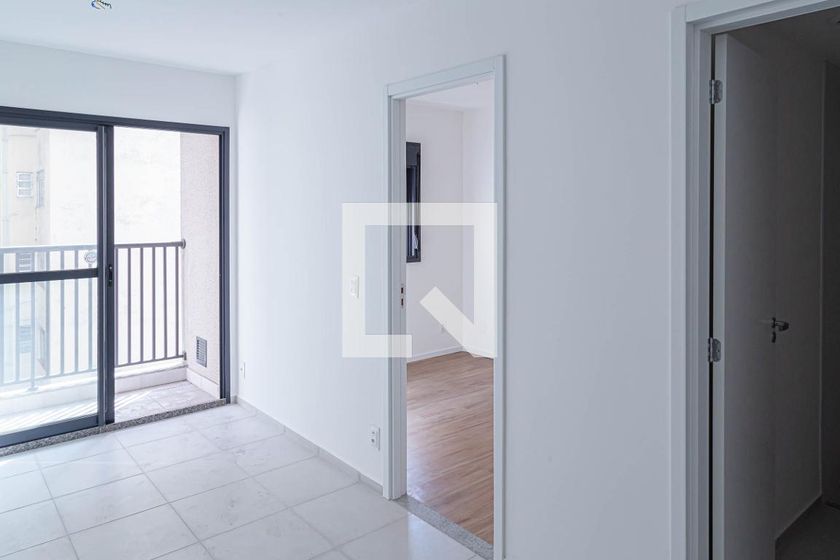 Apartamento, 1 quarto, 28 m² - Foto 2