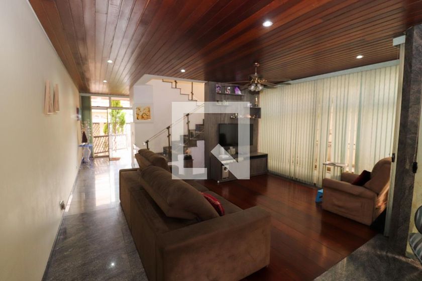 Casa, 3 quartos, 332 m² - Foto 1