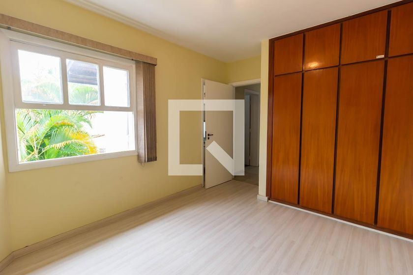 Casa, 4 quartos, 300 m² - Foto 25