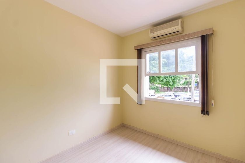 Casa, 4 quartos, 300 m² - Foto 31