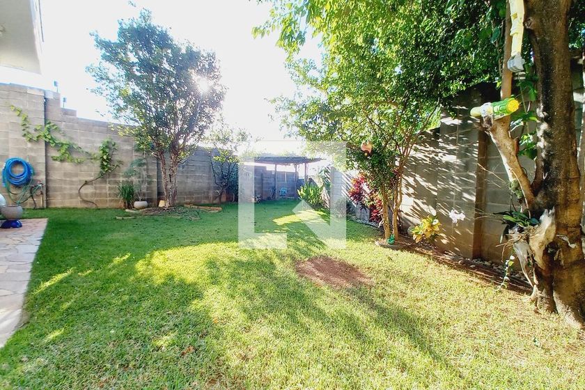 Casa à Venda - Swiss Park, 3 Quartos,  350 m2 em , Campinas - sp | SoloBR