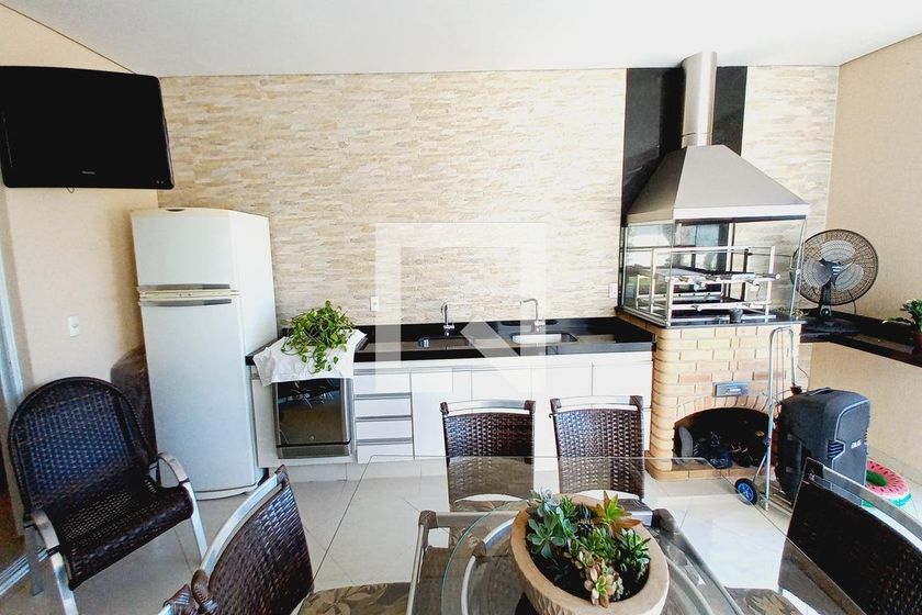 Casa à Venda - Swiss Park, 3 Quartos,  350 m2 em , Campinas - sp | SoloBR