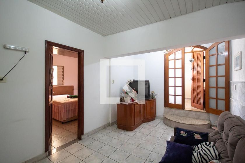 Casa, 4 quartos, 205 m² - Foto 1