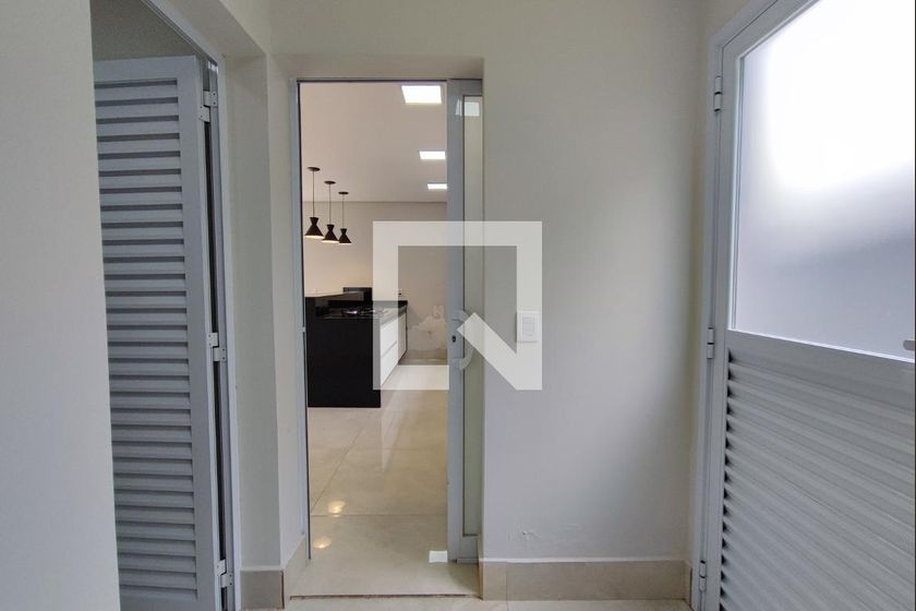 Casa à Venda - Swiss Park, 3 Quartos,  360 m2 em , Campinas - sp | SoloBR