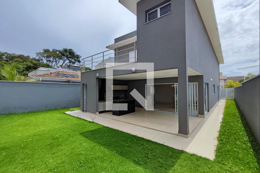 Casa à Venda - Swiss Park, 3 Quartos,  360 m2 em , Campinas - sp | SoloBR