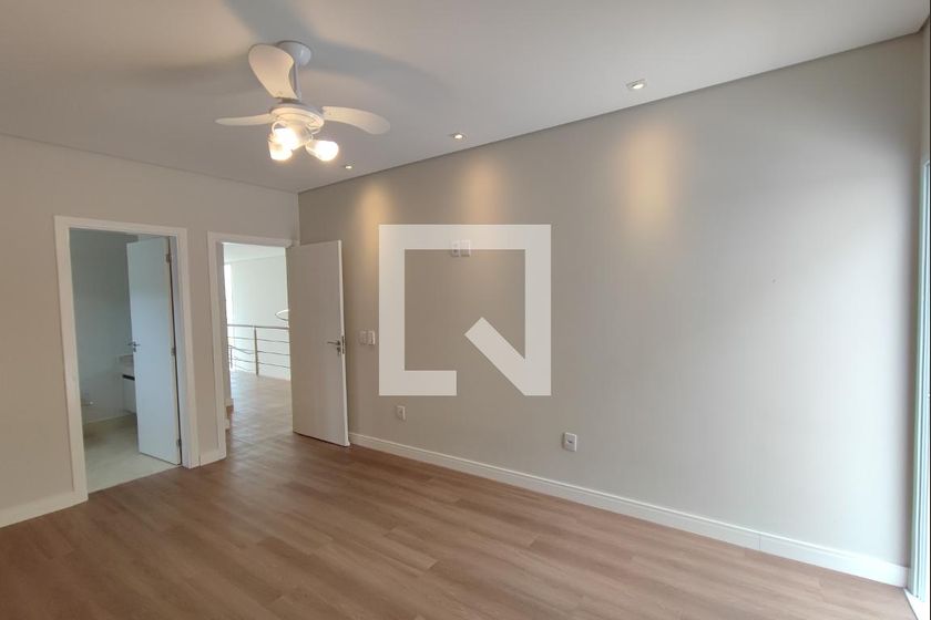 Casa à Venda - Swiss Park, 3 Quartos,  360 m2 em , Campinas - sp | SoloBR