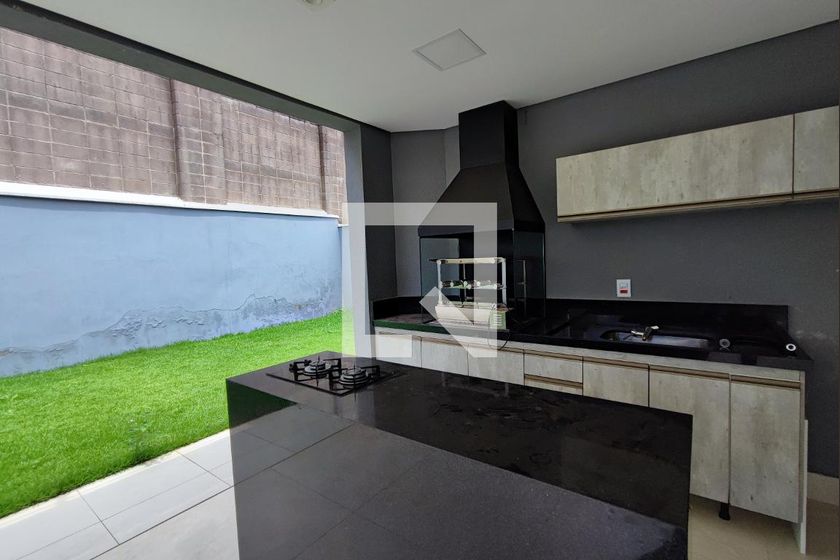 Casa à Venda - Swiss Park, 3 Quartos,  360 m2 em , Campinas - sp | SoloBR