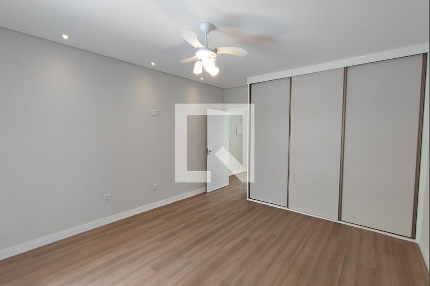 Casa à Venda - Swiss Park, 3 Quartos,  360 m2 em , Campinas - sp | SoloBR