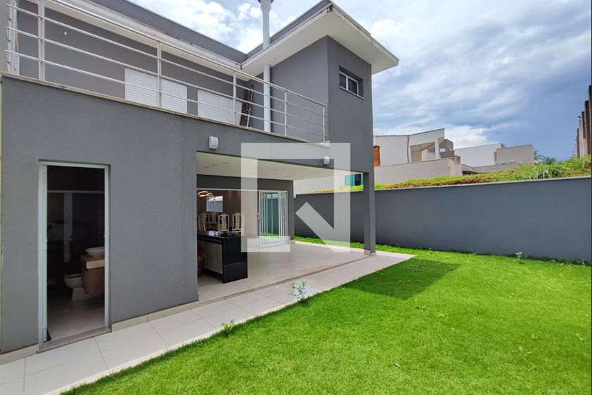 Casa à Venda - Swiss Park, 3 Quartos,  360 m2 em , Campinas - sp | SoloBR