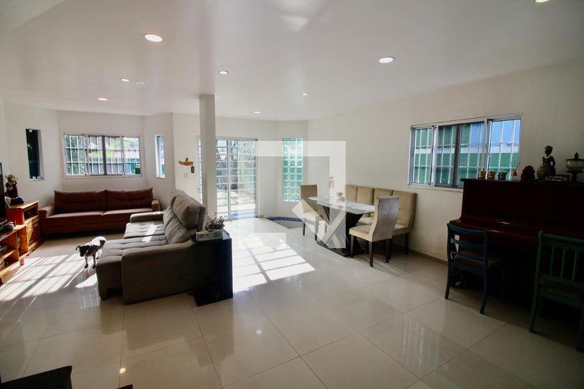 Casa, 4 quartos, 340 m² - Foto 1