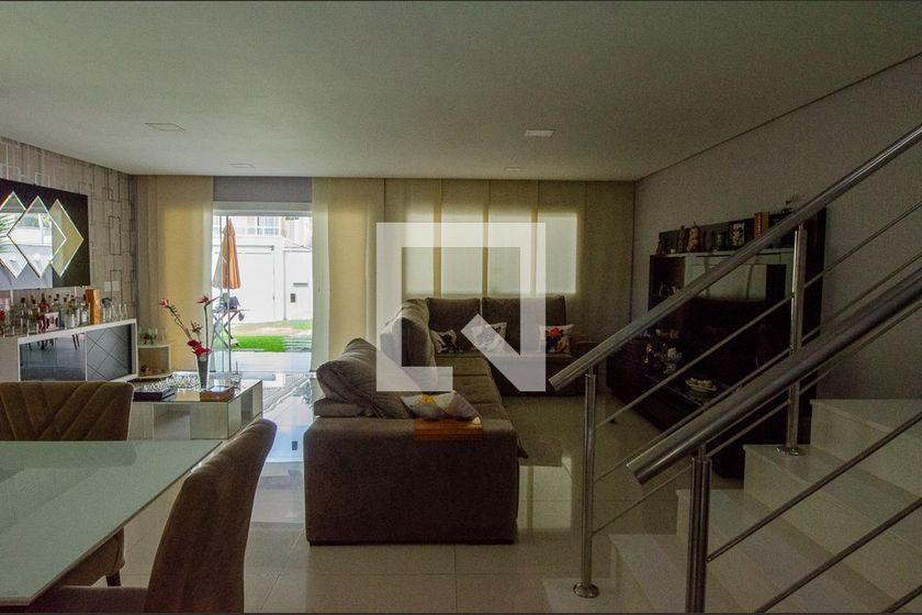 Casa, 5 quartos, 233 m² - Foto 2
