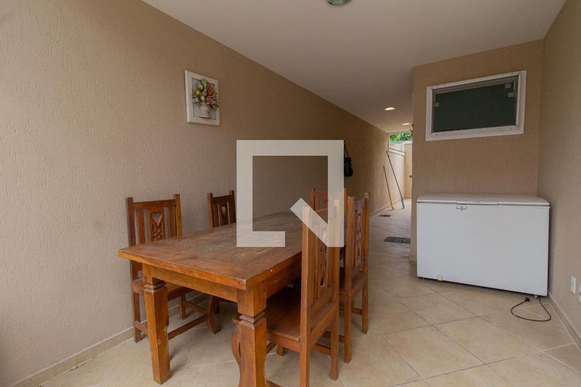 Casa, 3 quartos, 220 m² - Foto 77