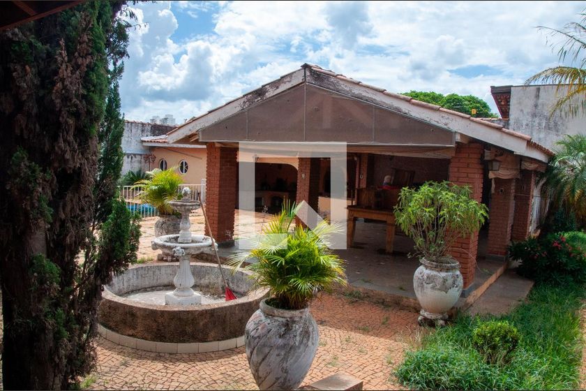 Casa à Venda - Mansões Santo Antônio, 4 Quartos,  464 m2 em , Campinas - sp | SoloBR