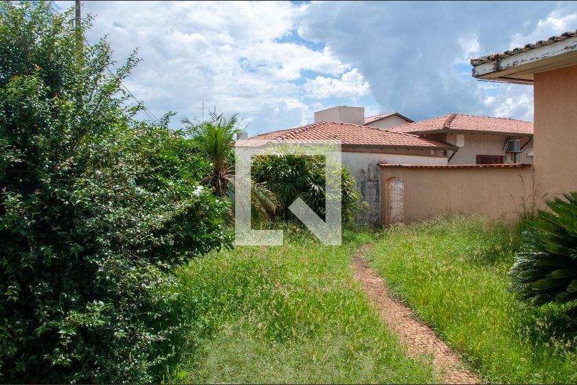 Casa à Venda - Mansões Santo Antônio, 4 Quartos,  464 m2 em , Campinas - sp | SoloBR