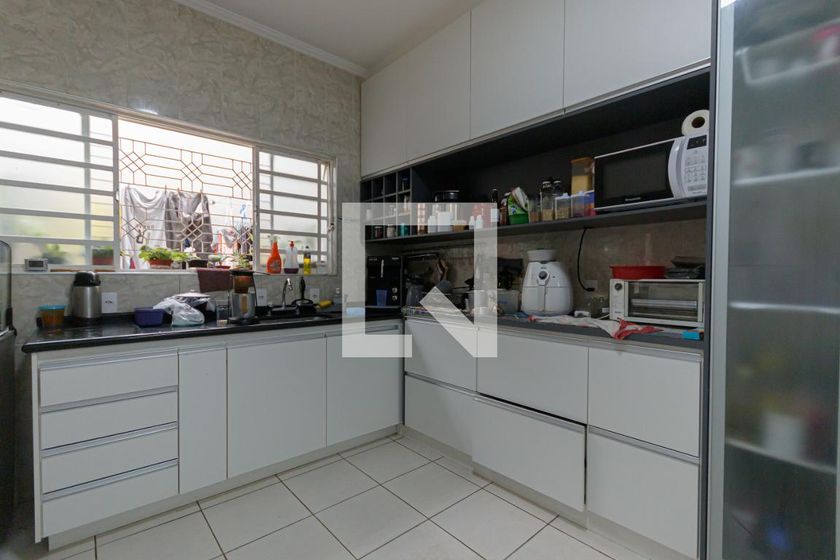 Casa à Venda - Vila Brandina, 3 Quartos,  220 m2 em , Campinas - sp | SoloBR