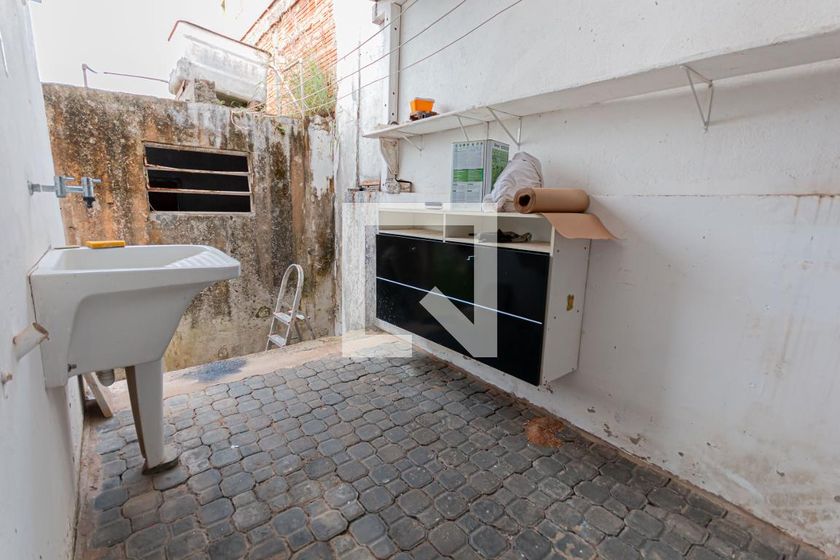 Casa à Venda - Jardim Flamboyant, 2 Quartos,  90 m2 em , Campinas - sp | SoloBR