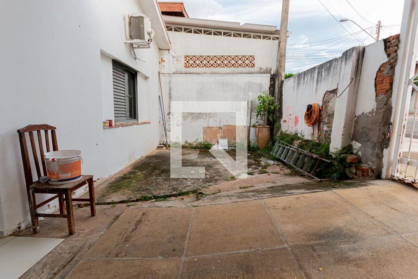 Casa à Venda - Jardim Flamboyant, 2 Quartos,  90 m2 em , Campinas - sp | SoloBR