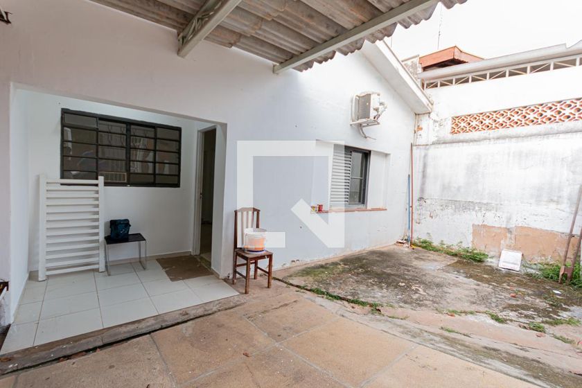 Casa à Venda - Jardim Flamboyant, 2 Quartos,  90 m2 em , Campinas - sp | SoloBR